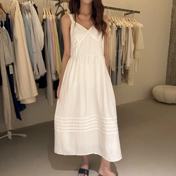 imiss@70391 韩系简约气质V领显瘦吊带连衣裙（裙长120）7-4