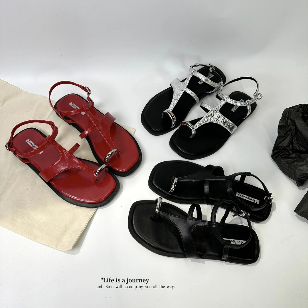 SUSU【套趾凉鞋】欧货定制款简约纯色夹趾露趾搭扣时装凉鞋