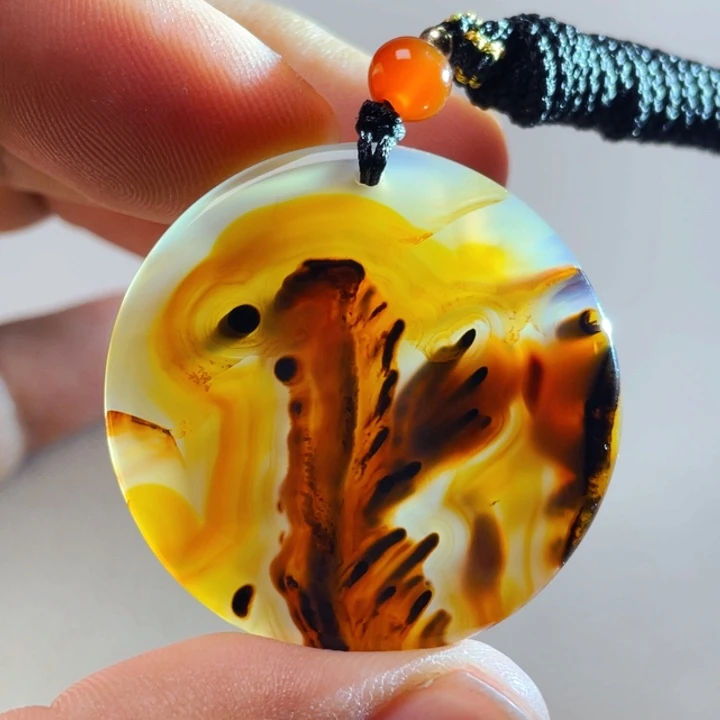 天***络未镶嵌玛瑙/玉髓珠宝奇石