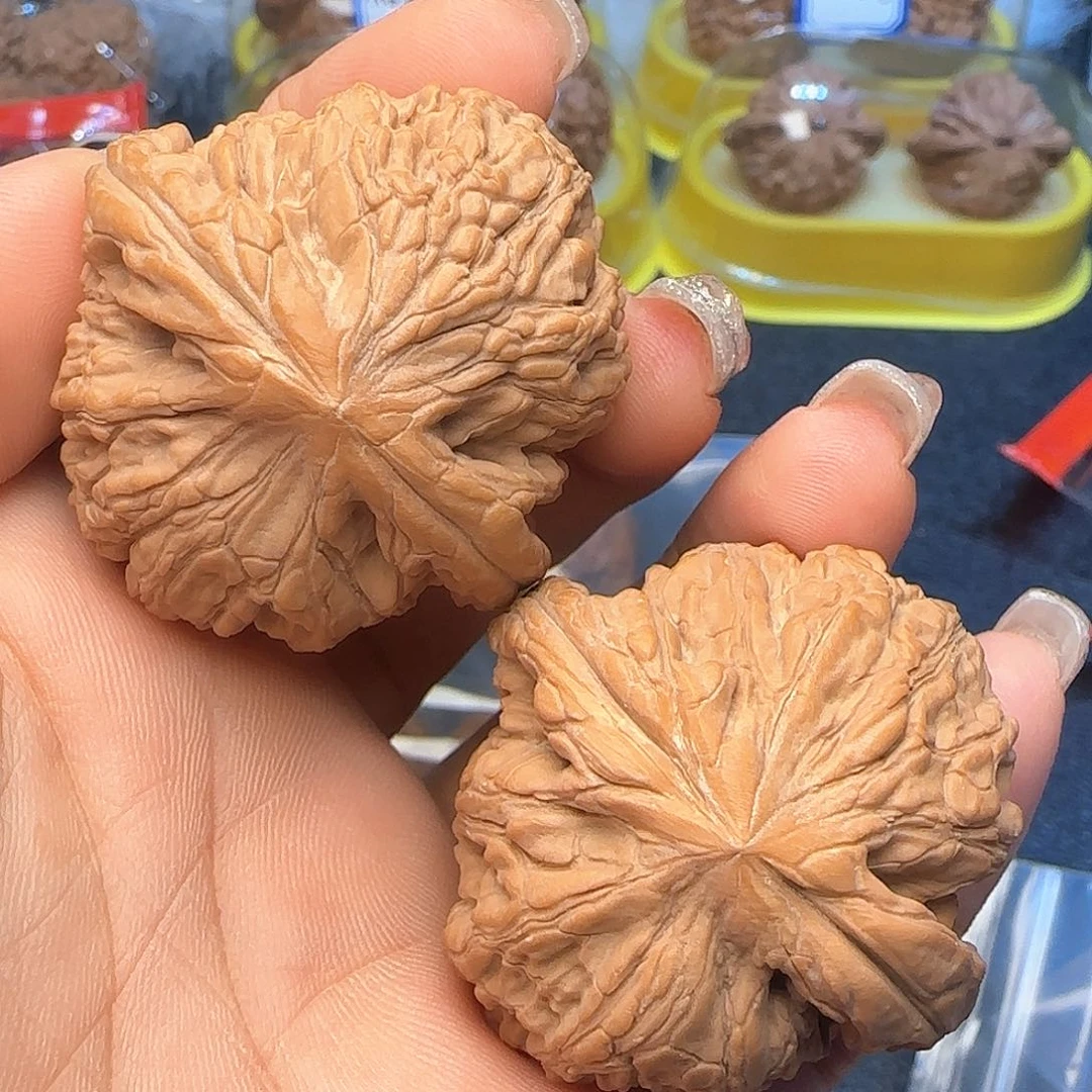 文玩核桃吊坠老*御尊