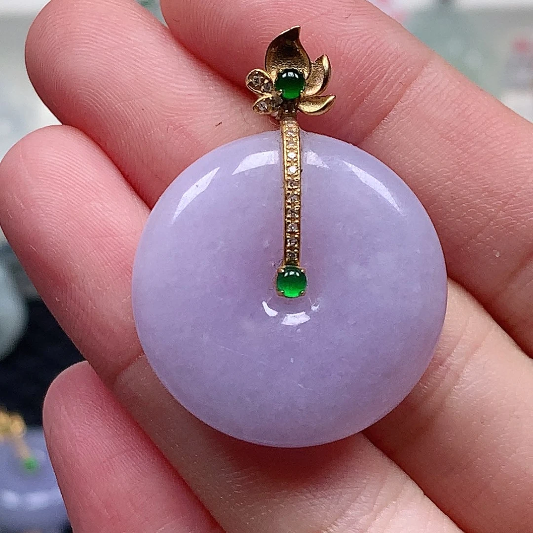 颈饰18K金镶嵌翡翠翡翠吊坠