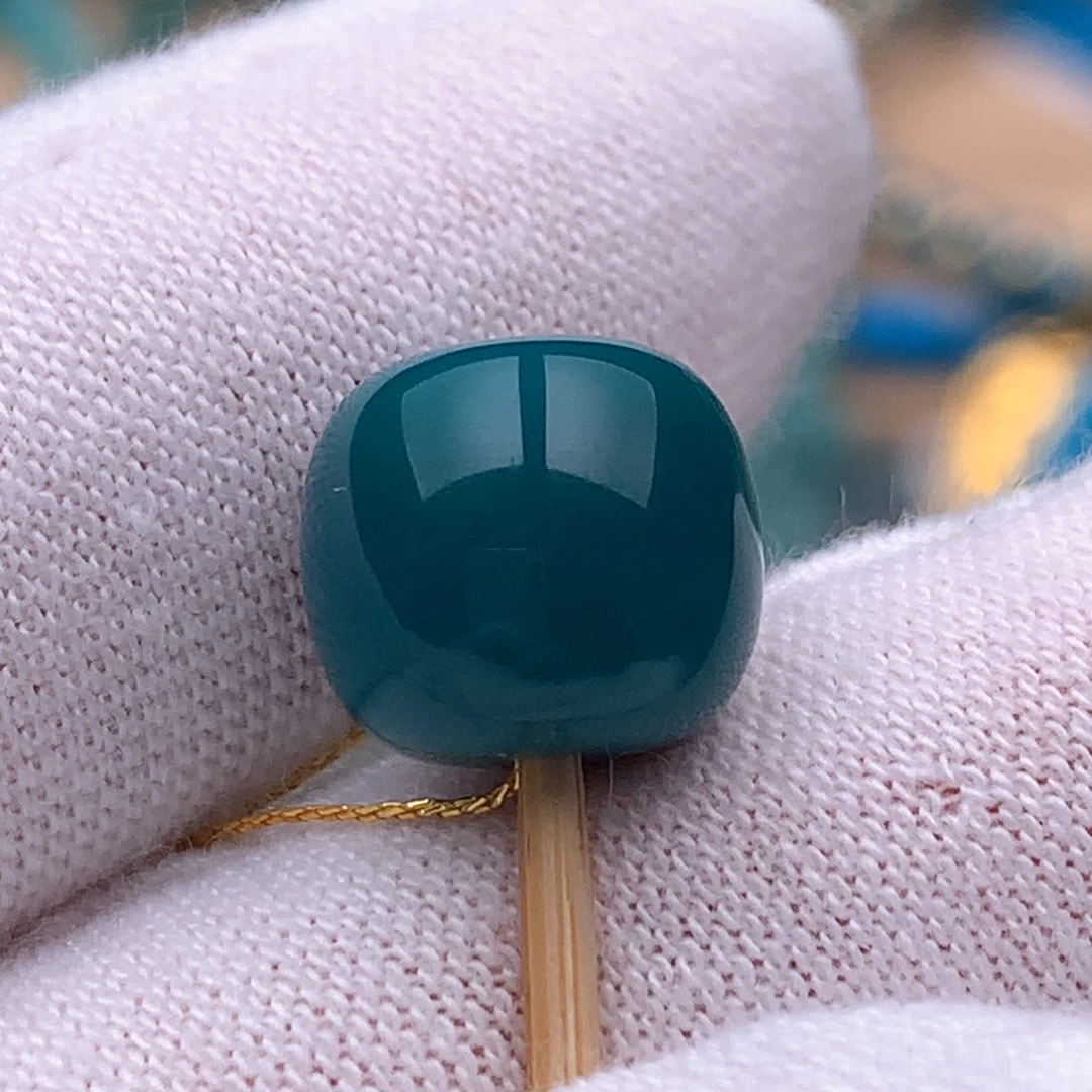 绿松石未镶嵌珠宝奇石10.3mm