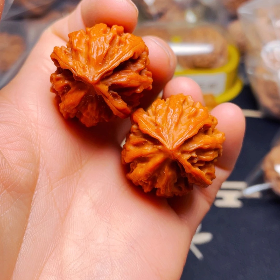 吊坠文玩核桃三愣一对