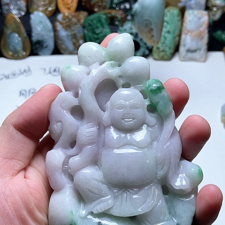 雅***道翡翠未镶嵌颈饰翡翠a货