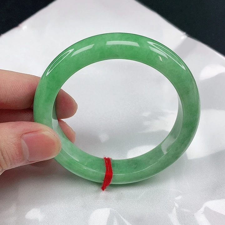 翡翠手镯未镶嵌圈54.6。1507