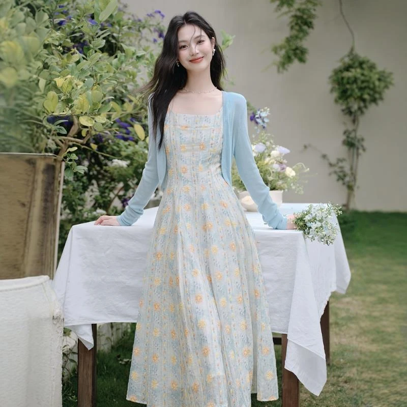 DUCURNO绝美碎花吊带连衣裙女夏季2025新款高级感海边度假长裙子