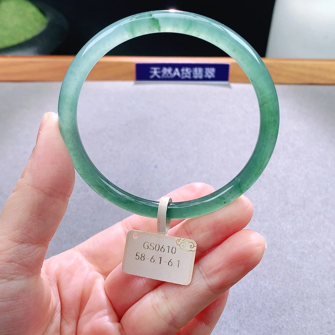 未镶嵌手镯翡翠天然翡翠手镯a货