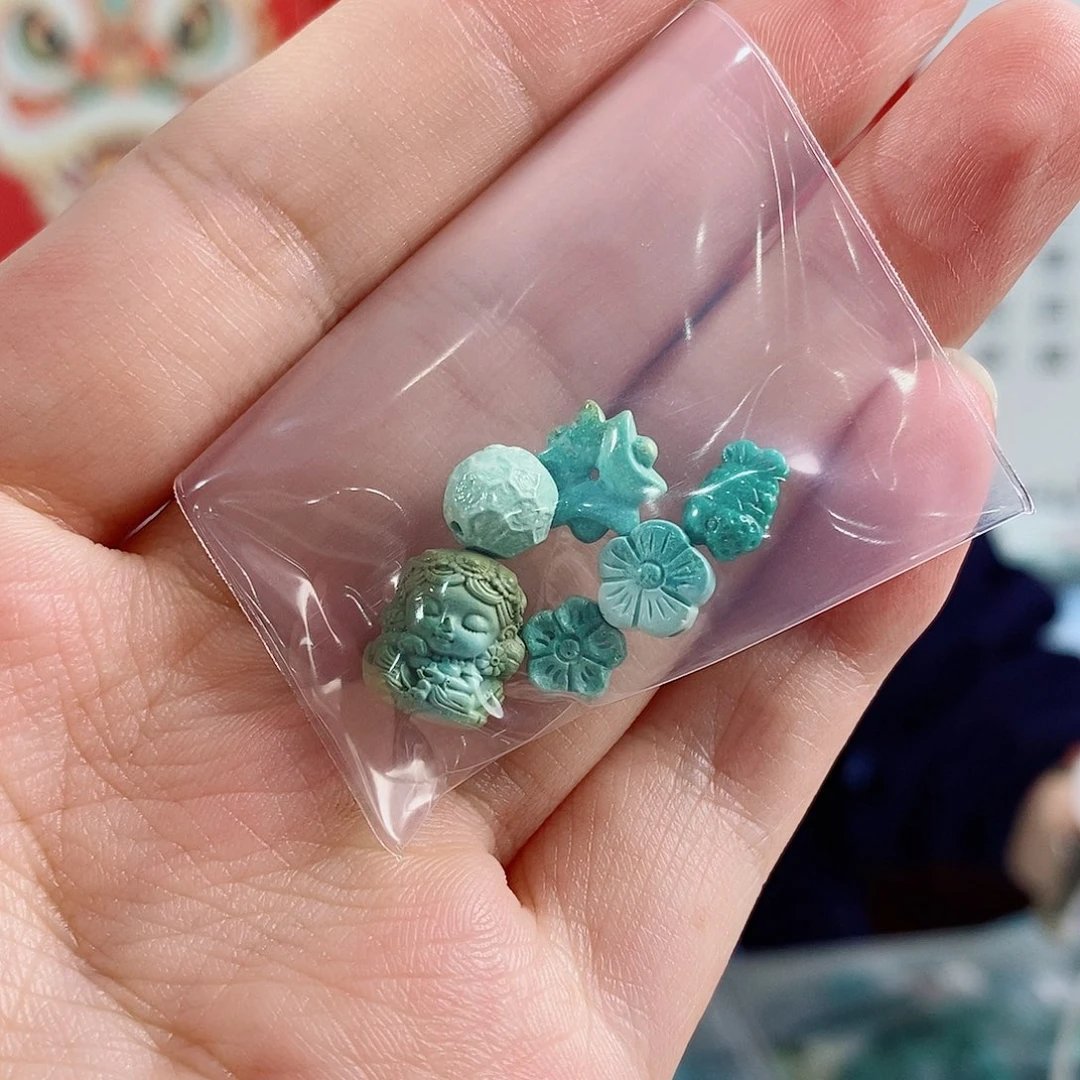 绿松石未镶嵌珠宝奇石