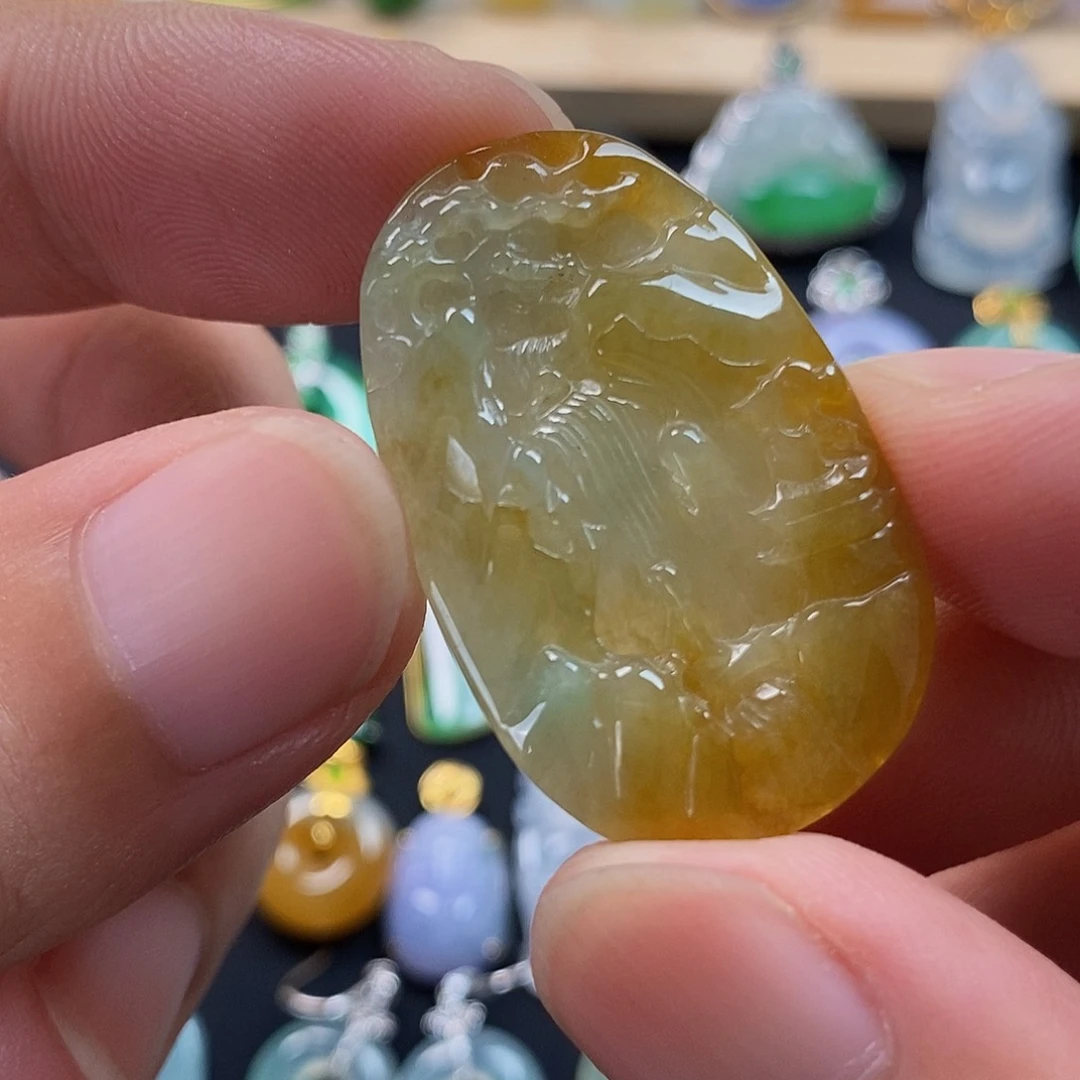 翡翠未镶嵌颈饰翡翠