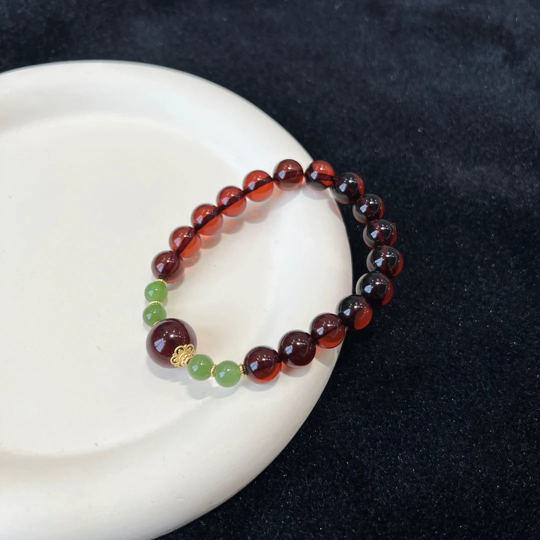 M015天然原矿高品质血珀卡8.5+单圈手串精美百搭款血珀手串