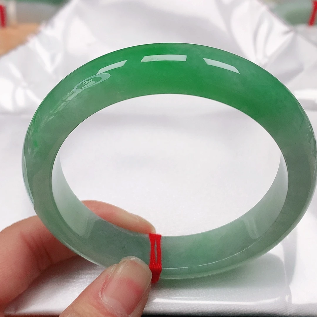 翡翠手镯未镶嵌天然翡翠手镯55