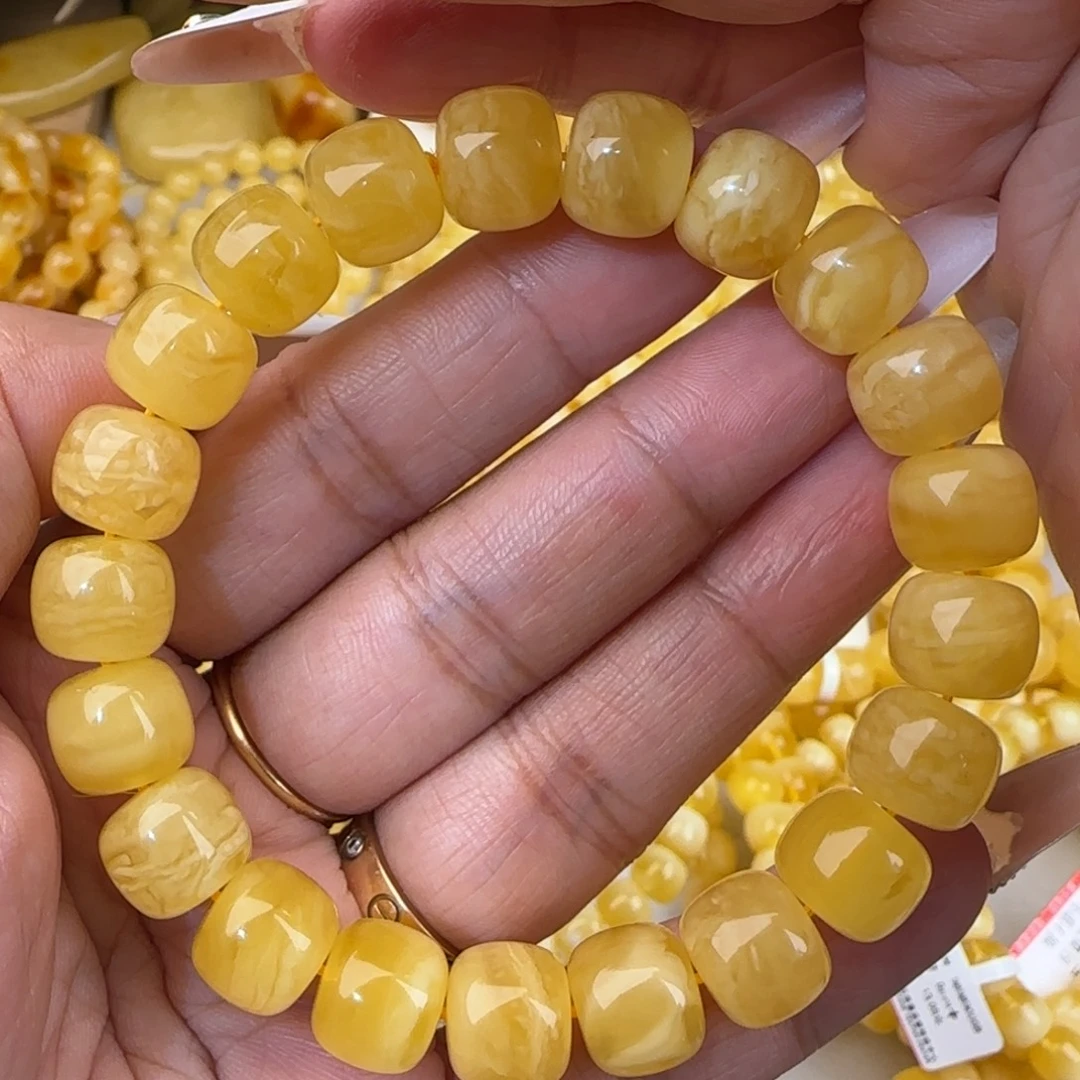 蜜蜡未镶嵌手链鸡油黄虎皮妖花老型手串