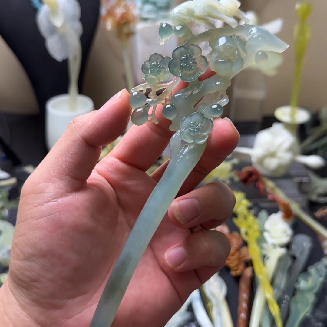 种***花蛇纹石玉未镶嵌发饰
