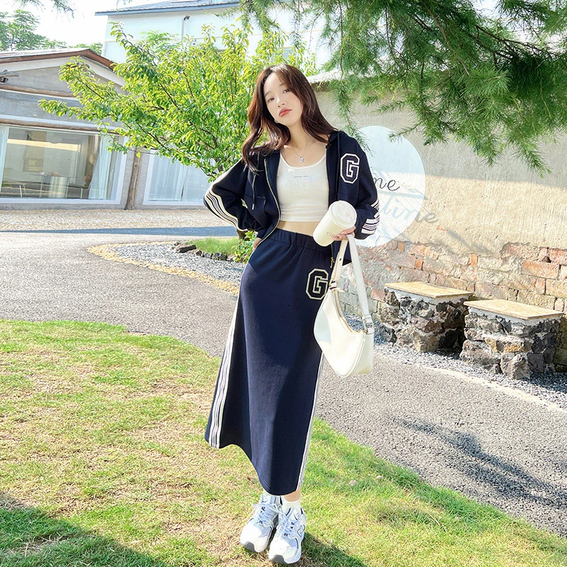 高级感运动休闲套装女春秋2024新款洋气减龄连帽卫衣半身裙两件套