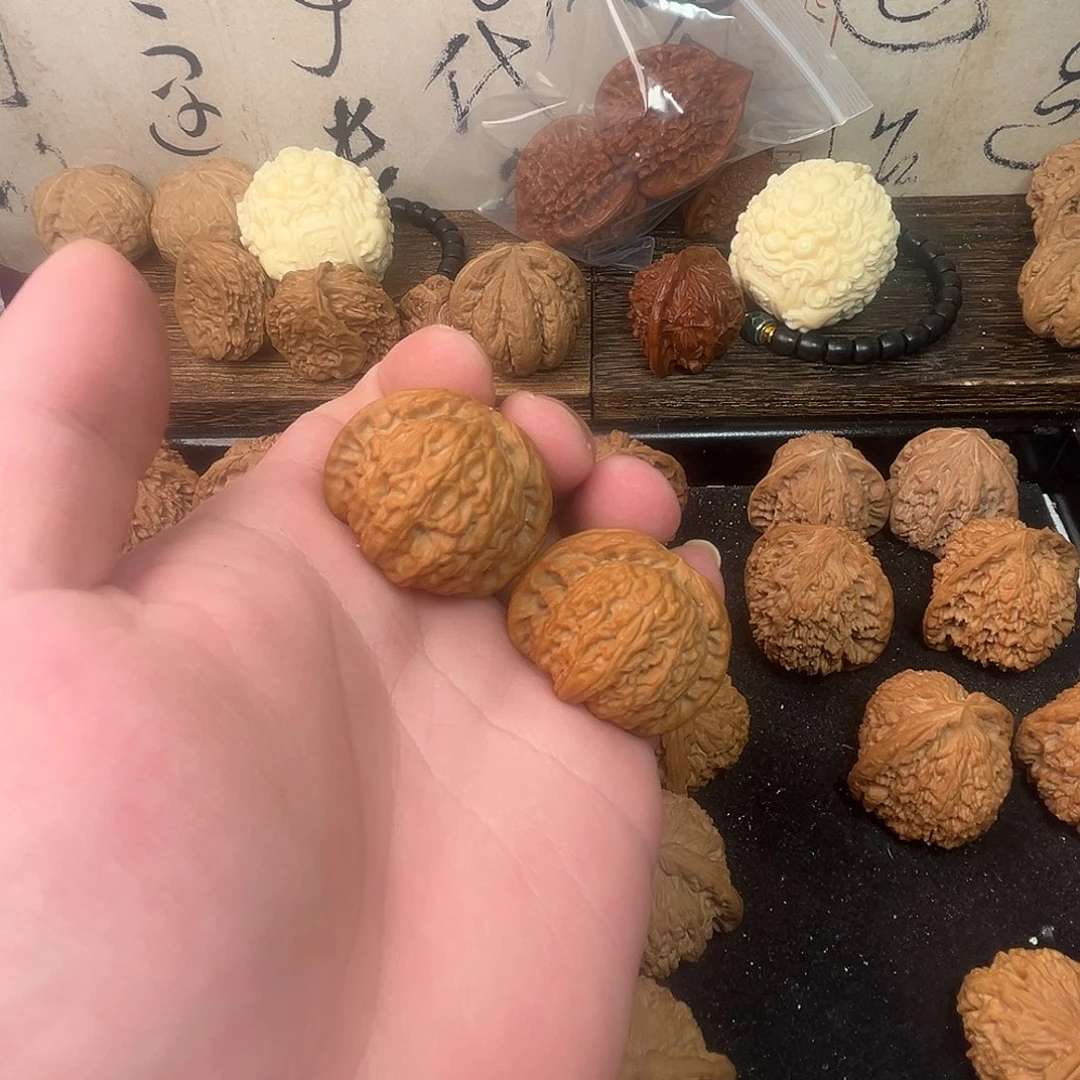 文玩核桃把件白狮子37