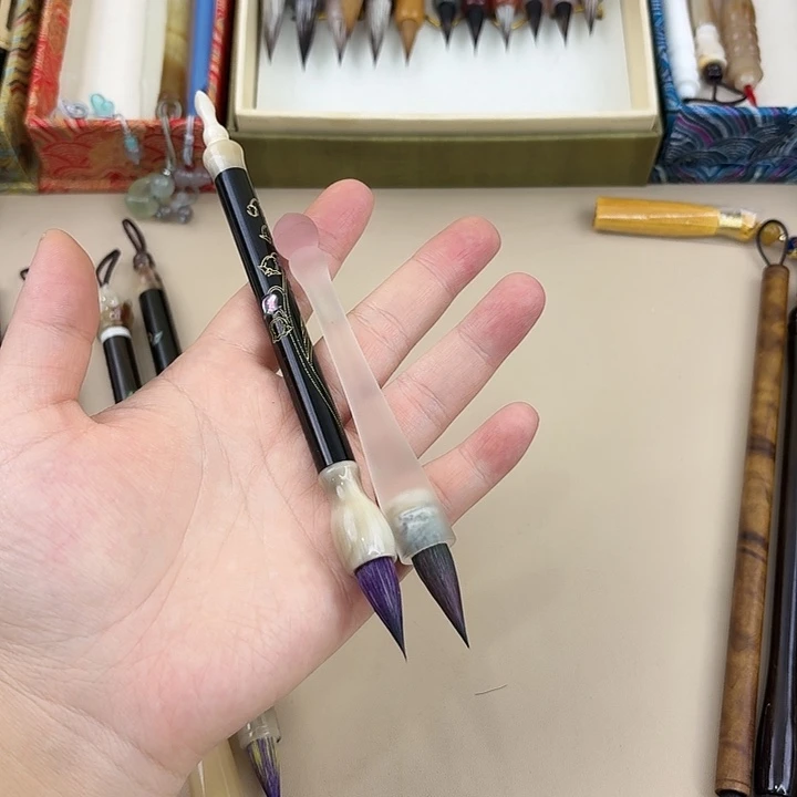 高货2支毛笔，玲兰花和小粉桃鸡巨