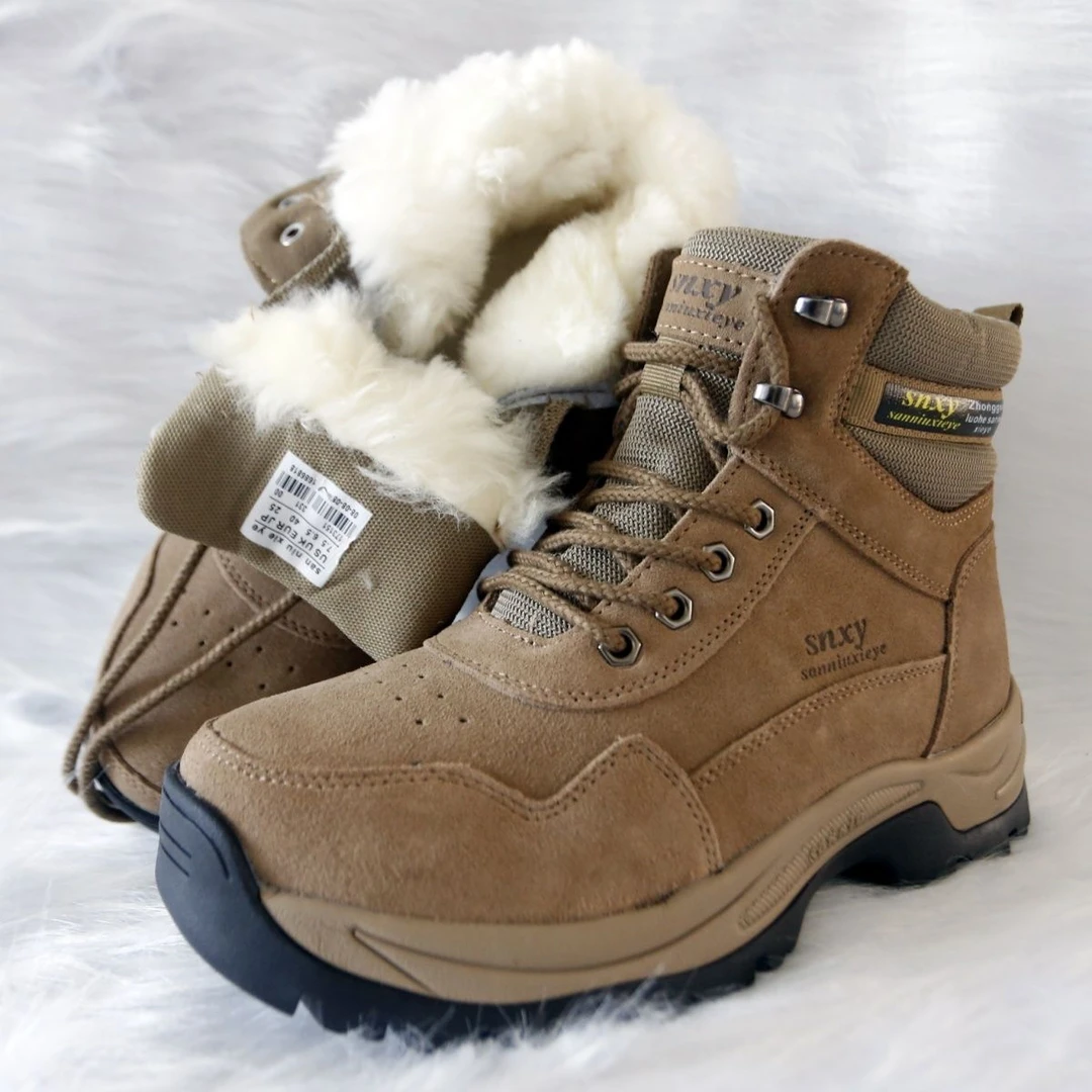 冬季羊毛雪地靴男皮毛一体牛皮加厚保暖羊毛靴东北大头棉鞋防寒靴