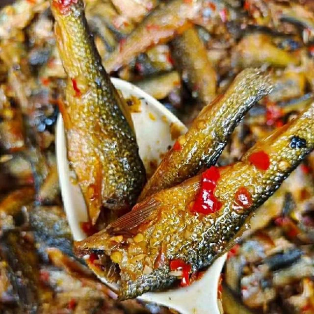 湖南特产香辣刁子鱼农家下饭菜500克一坛包邮