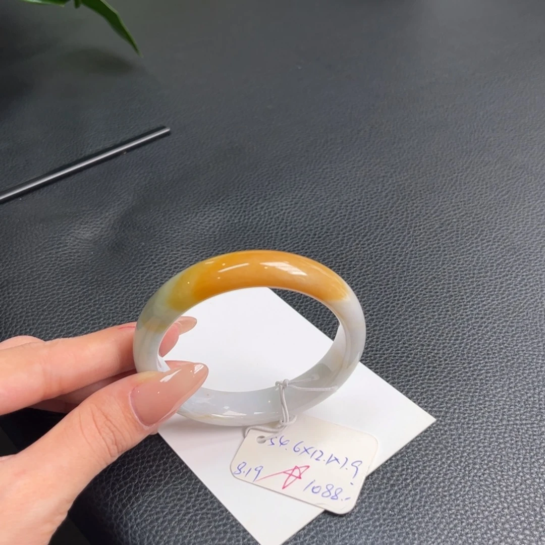 未镶嵌手镯翡翠手镯