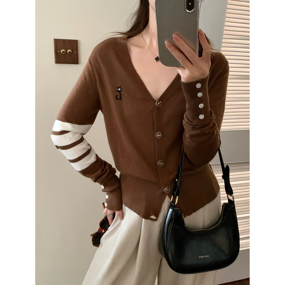 Cousin|新款学院风刺绣猫咪四条杠开衫设计感百搭撞色针织衫2818