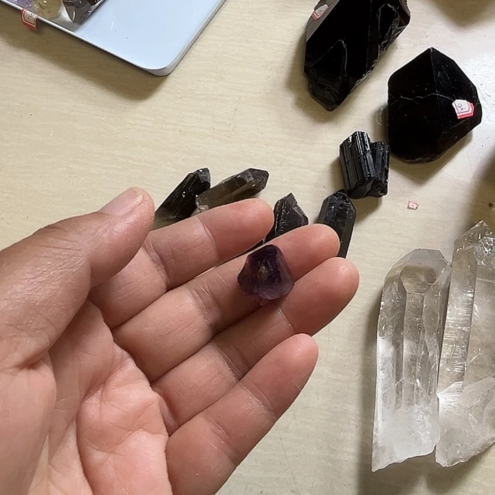 江***）未镶嵌珠宝半成品水晶