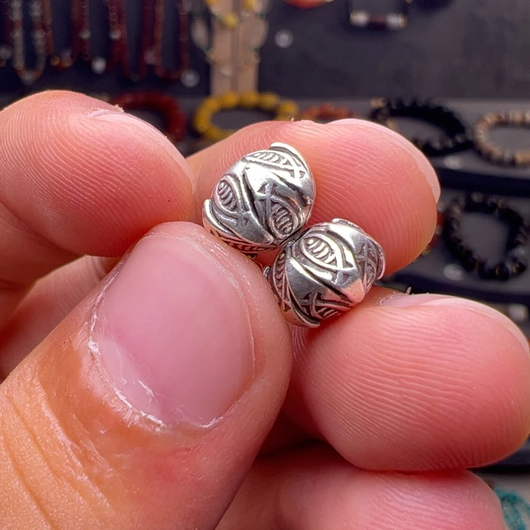 玛瑙/玉髓颈饰合金