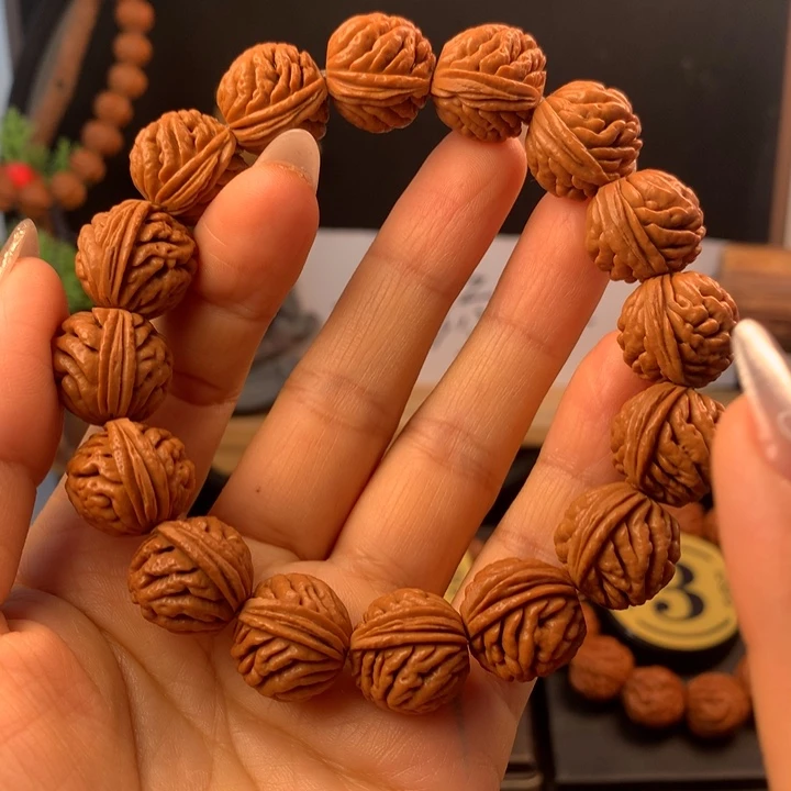 文玩核桃手串17刺龙