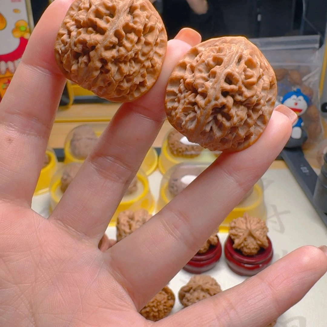 核桃把件32尺寸荔枝纹