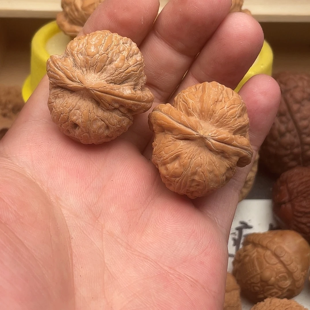 ᖇ****文玩核桃吊坠元宝