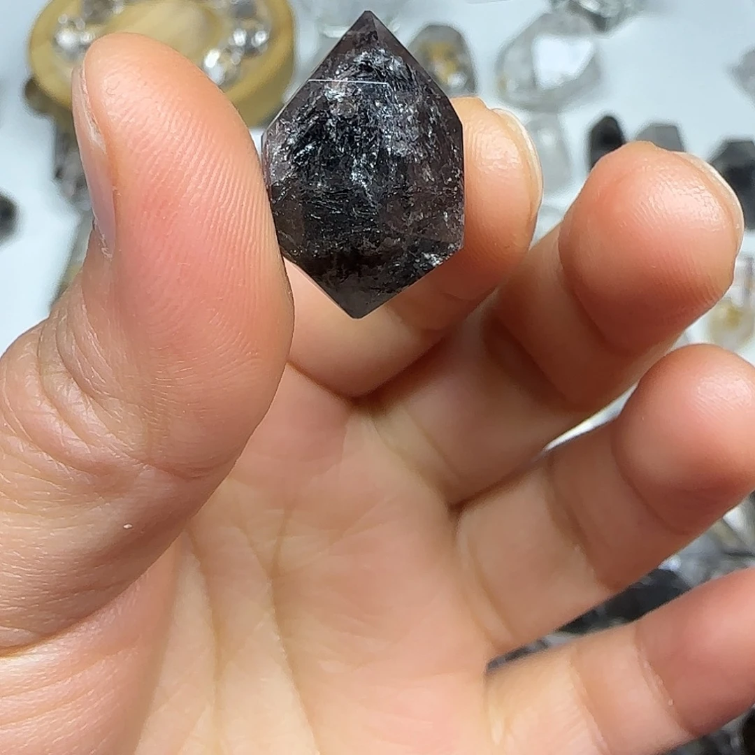 未镶嵌水晶珠宝半成品