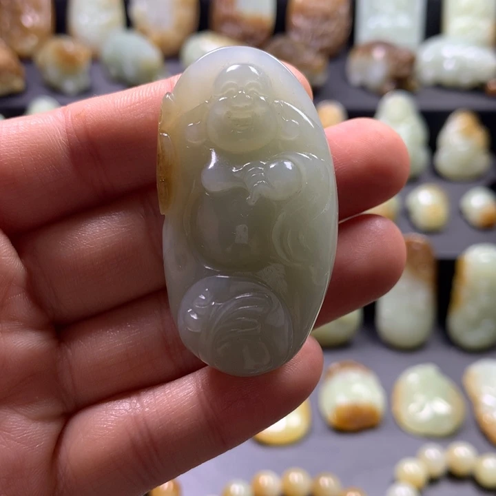 和田玉（糖玉）未镶嵌颈饰