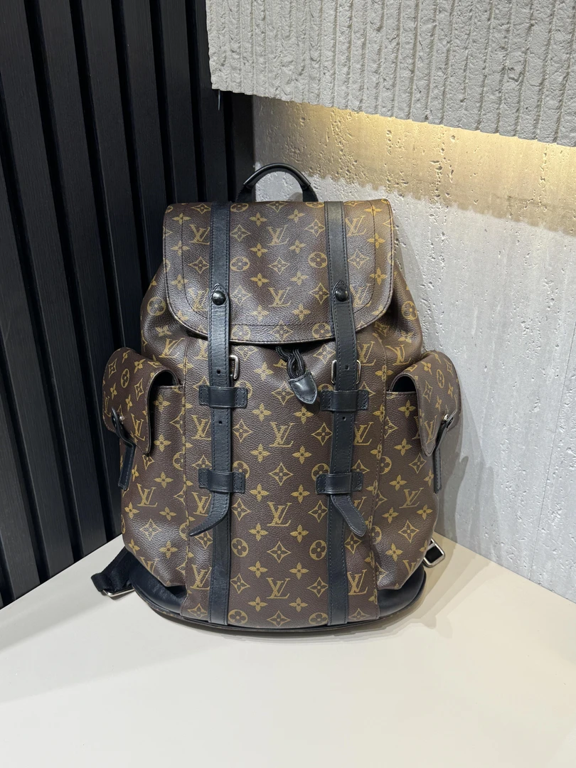 95新 LouisVuitton/路易威登 98新31564293 克里斯托弗老花双肩中