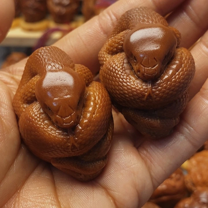 橄榄核手串/手链这****币2.5蟒蛇