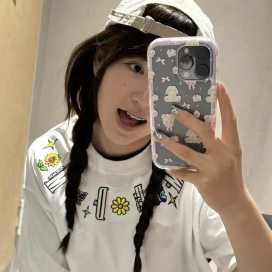 蝴蝶项链刺绣短袖T-男女同款