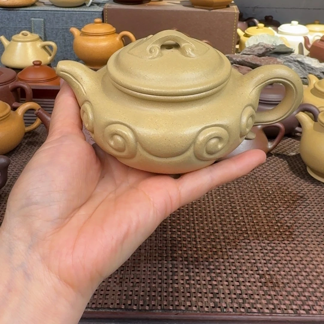 茶壶本山绿泥微瑕245毫升左右