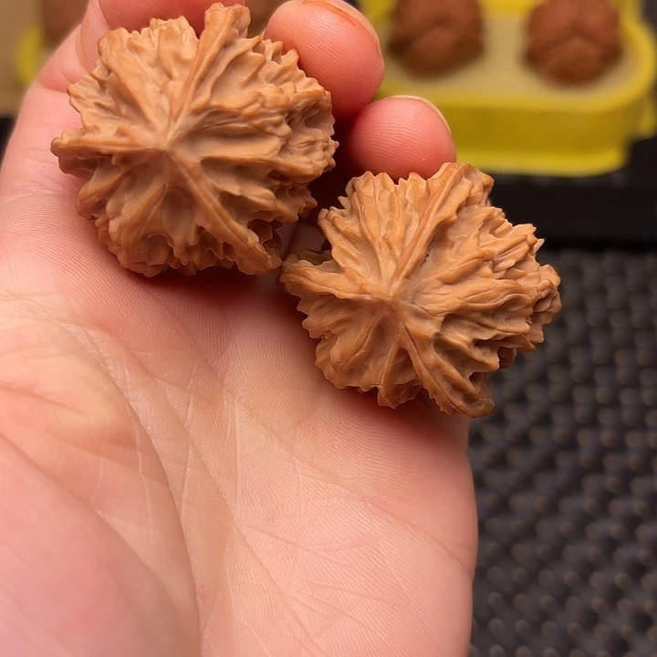 吊坠文玩核桃35全品凹的三棱