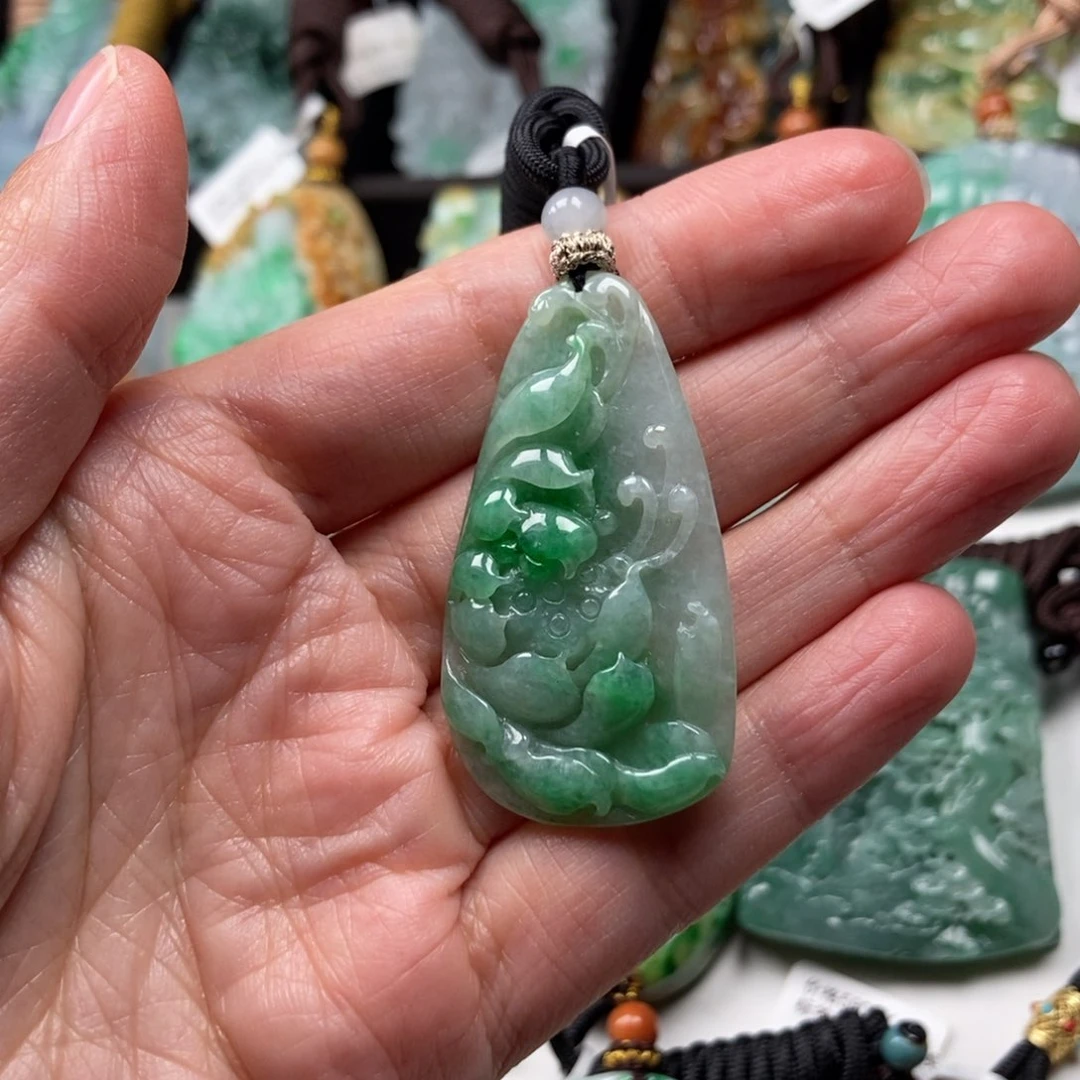 翡翠颈饰未镶嵌I吊坠