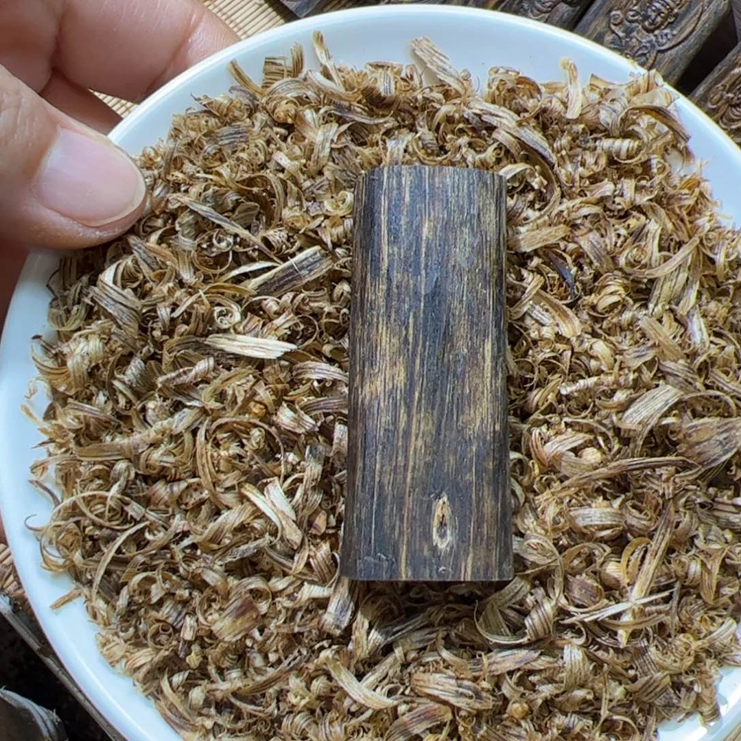 沉香沉香碎屑绿棋素牌9.9克