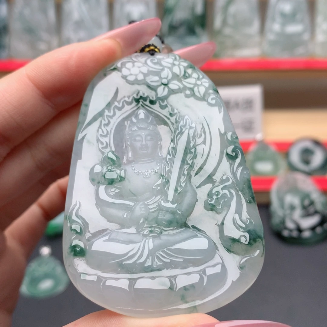 风***浪颈饰未镶嵌翡翠虚空藏菩萨