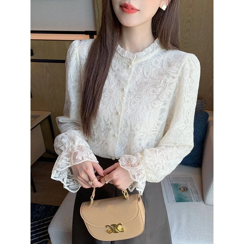 法式设计高级感珍珠领镂空蕾丝衫长袖衬衫打底衫女春季喇叭袖上衣