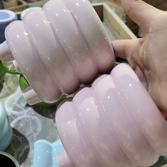 多绿植陶瓷花盆9.9包邮，有孔