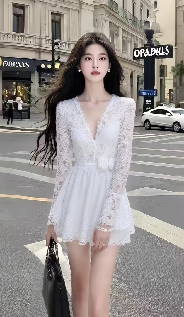 夏季时尚新款轻奢气质女装白色蕾丝V领长袖收腰设计感连衣裙女