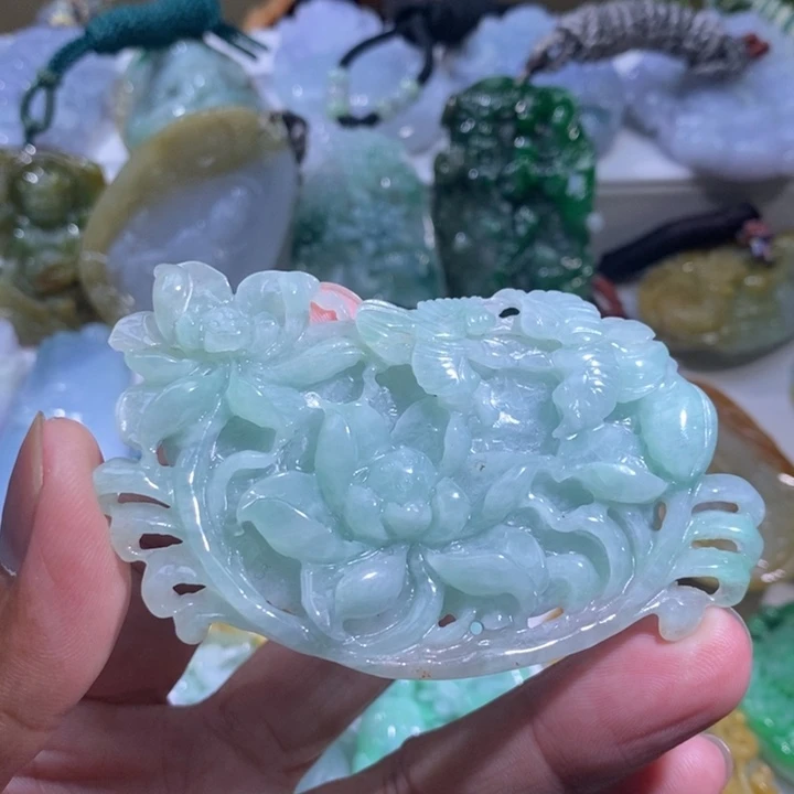 【闪购商品】翡翠未镶嵌颈饰1111111111111111