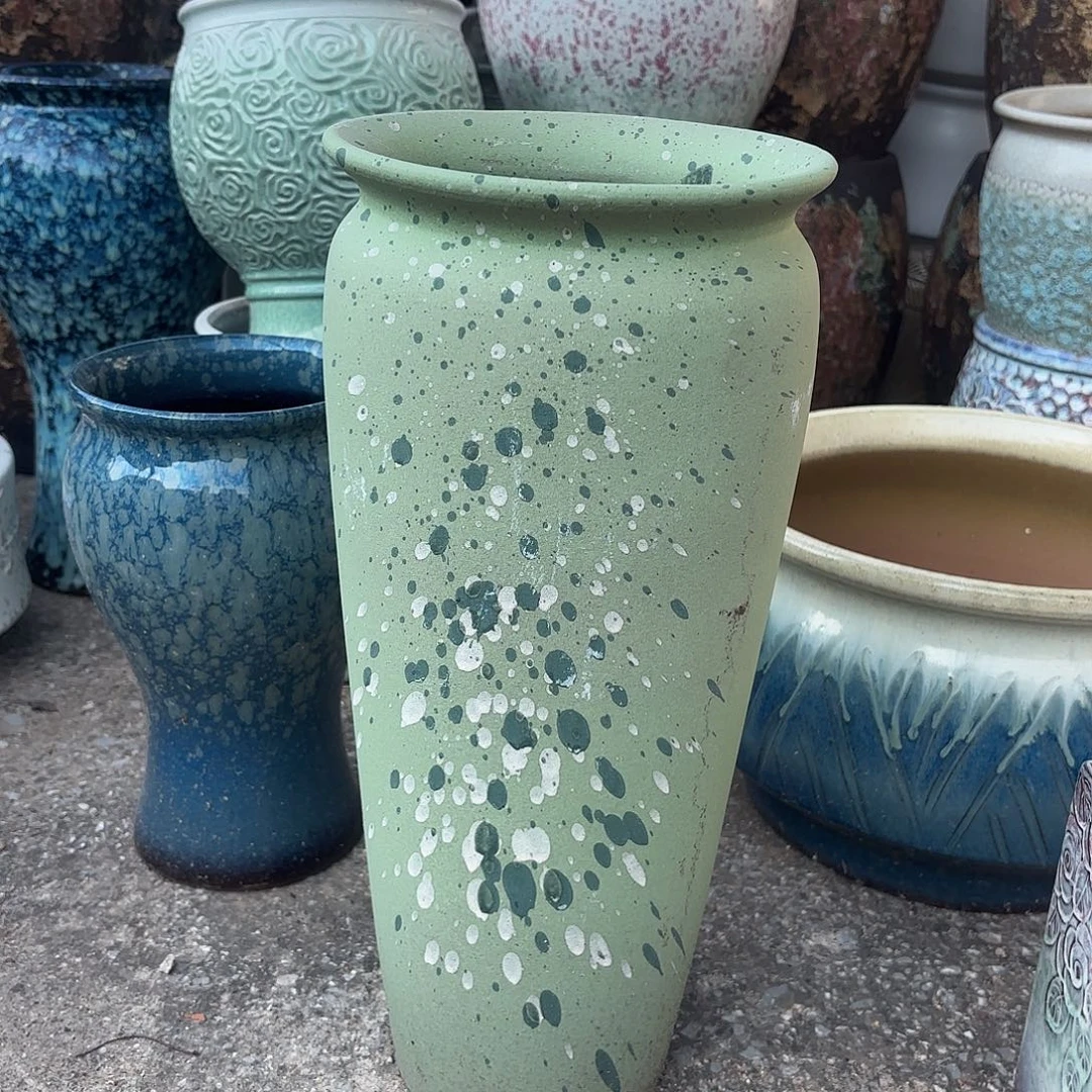 花盆紫砂口径18高度41一个绿