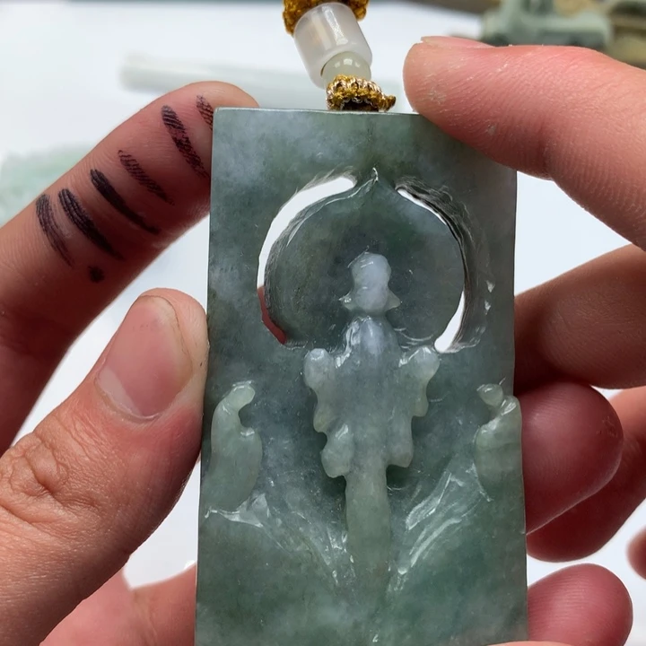 翡翠未镶嵌颈饰保真天然a货翡翠