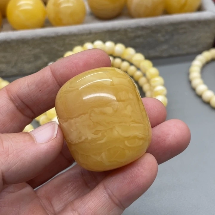 琥珀未镶嵌裸石蜜蜡