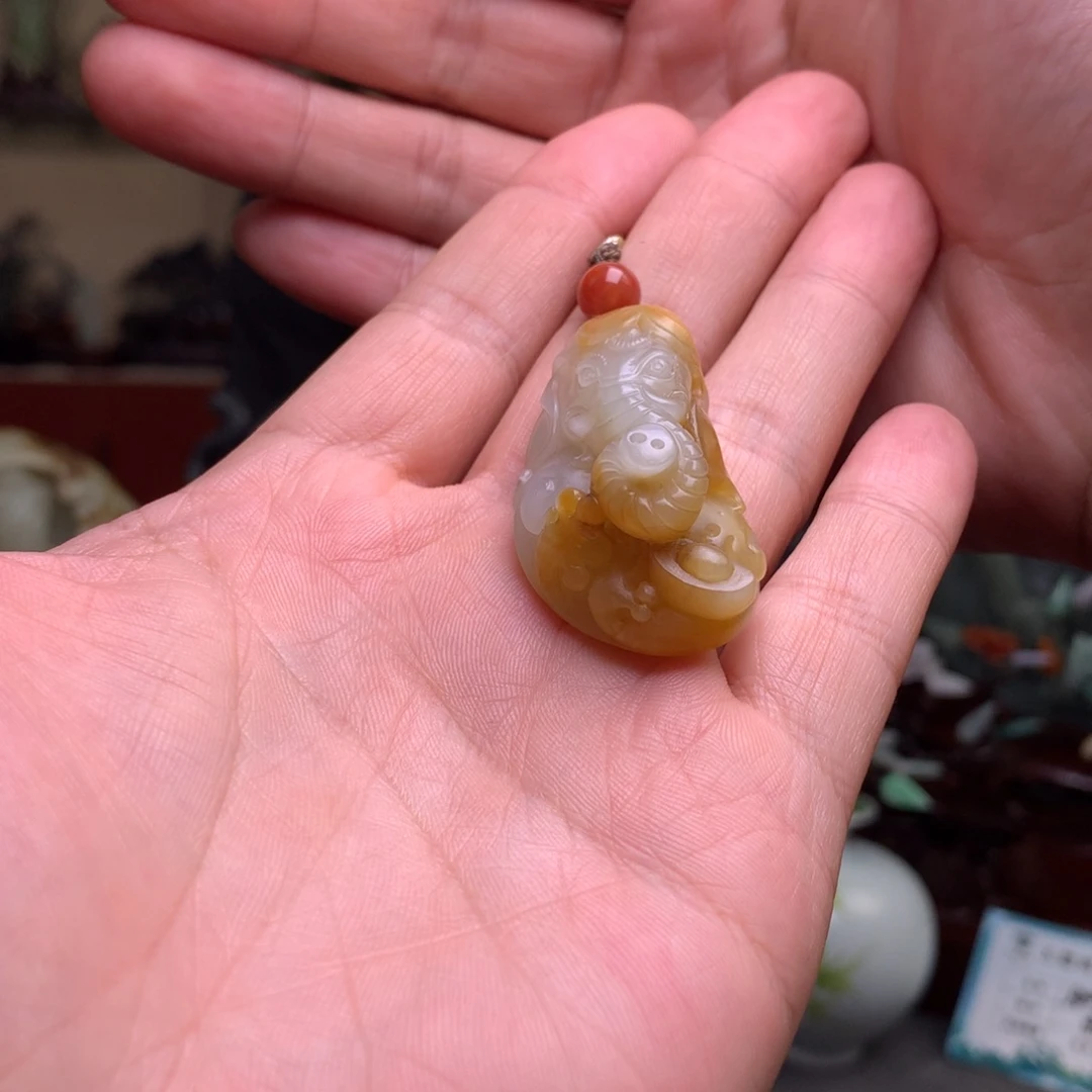 未镶嵌和田玉摆件