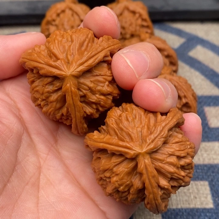 吊坠文玩核桃?*三棱