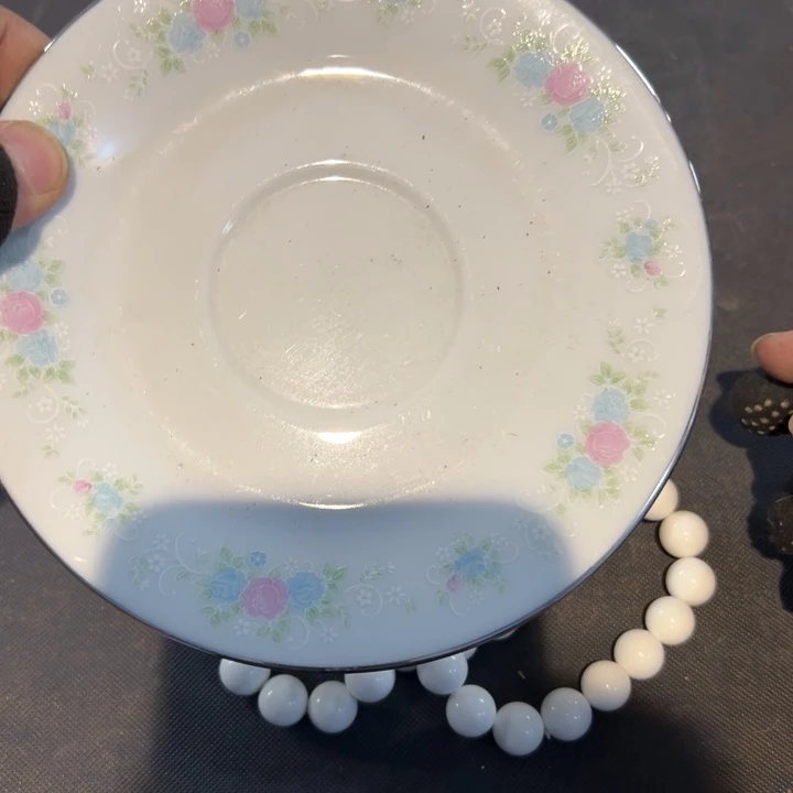 明***了瓷片拾六家的瓷器瓷器