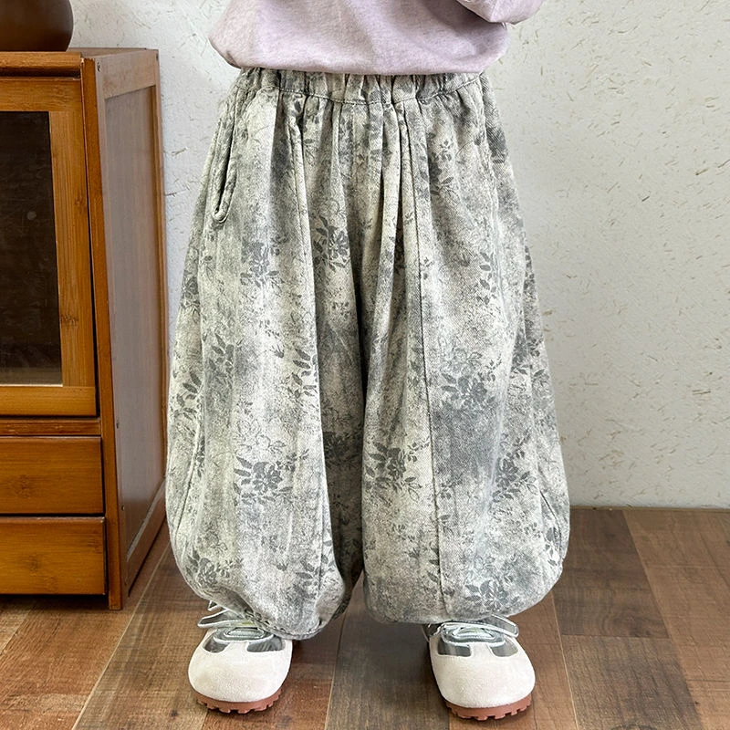 男童裤子印花宝宝灯笼裤2026新款春秋中大童童装宽松儿童哈伦裤潮